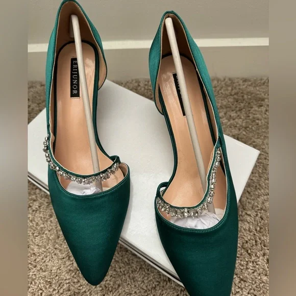 Green Heels with dazzle - Picture 2 of 8